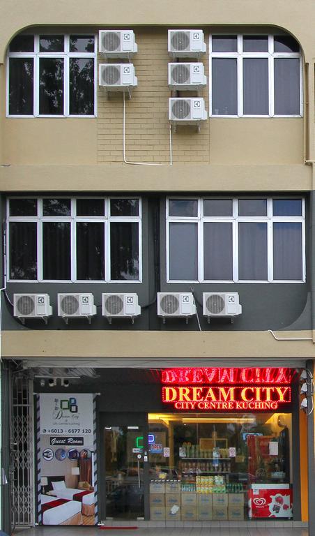 Dream City Kuching Exteriér fotografie